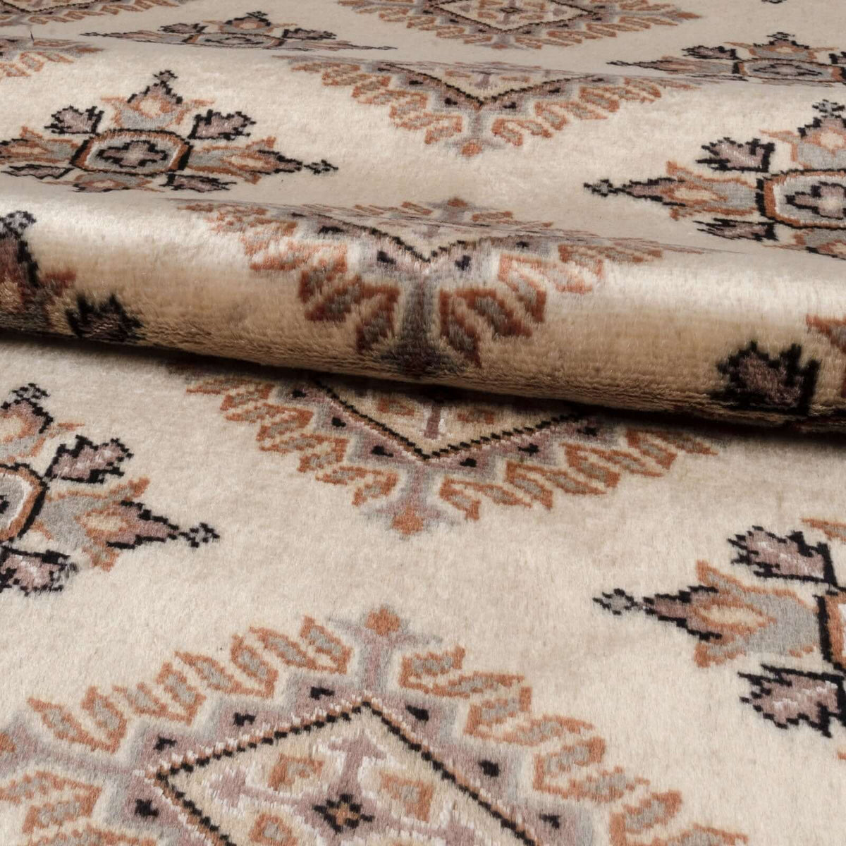 Tapete hecho a mano Jaldar S.T Beige